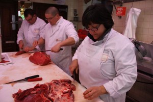 Une équipe de bouchers professionnels à votre service…