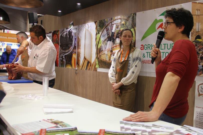 présentation boeuf des Eleveurs Girondins salon de Paris 2016